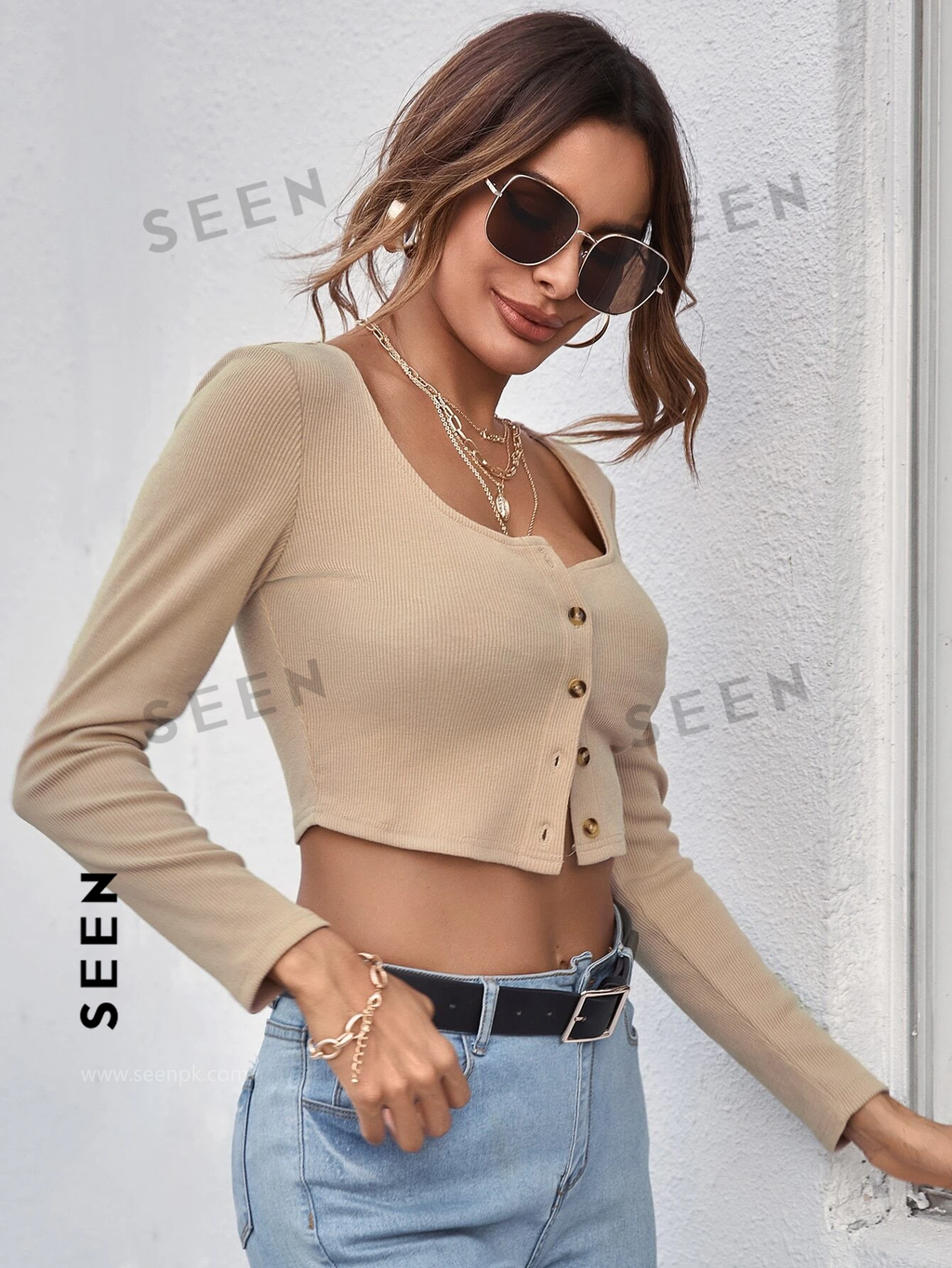 Neck Button Placket Rib-knit Tee