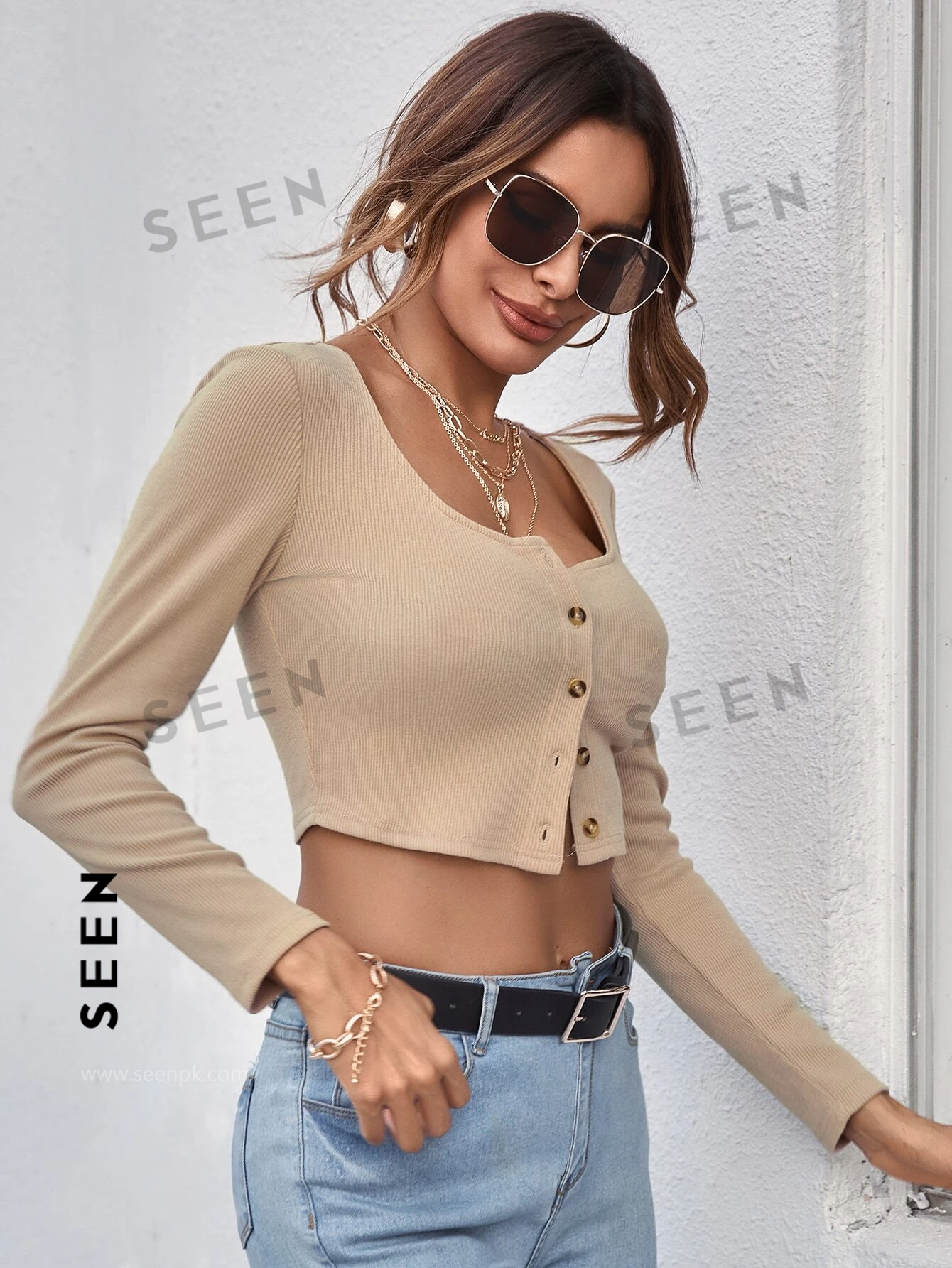 Neck Button Placket Rib-knit Tee