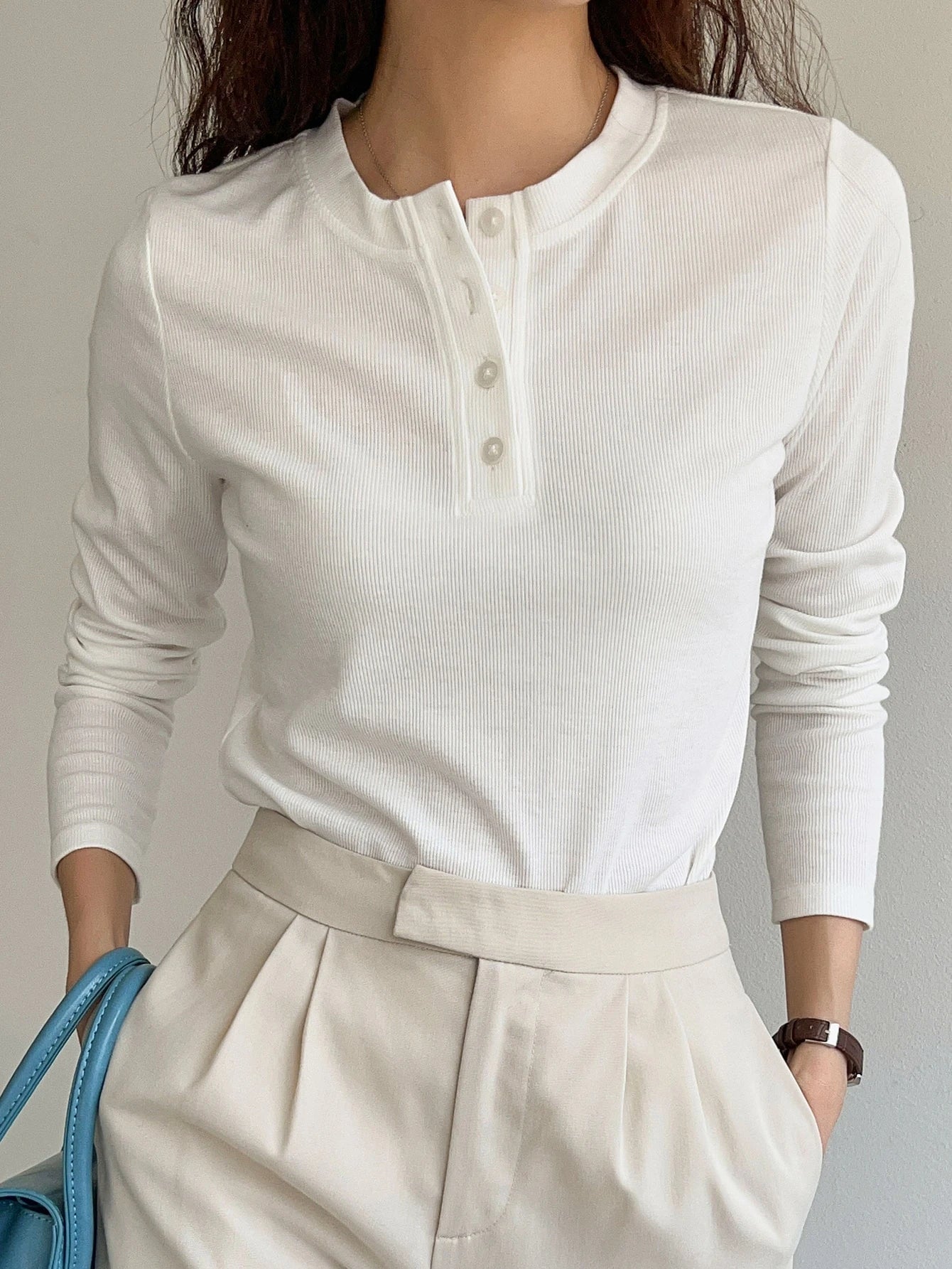 Women's Semi-Open Collar Fitted Long Sleeve T-Shirt