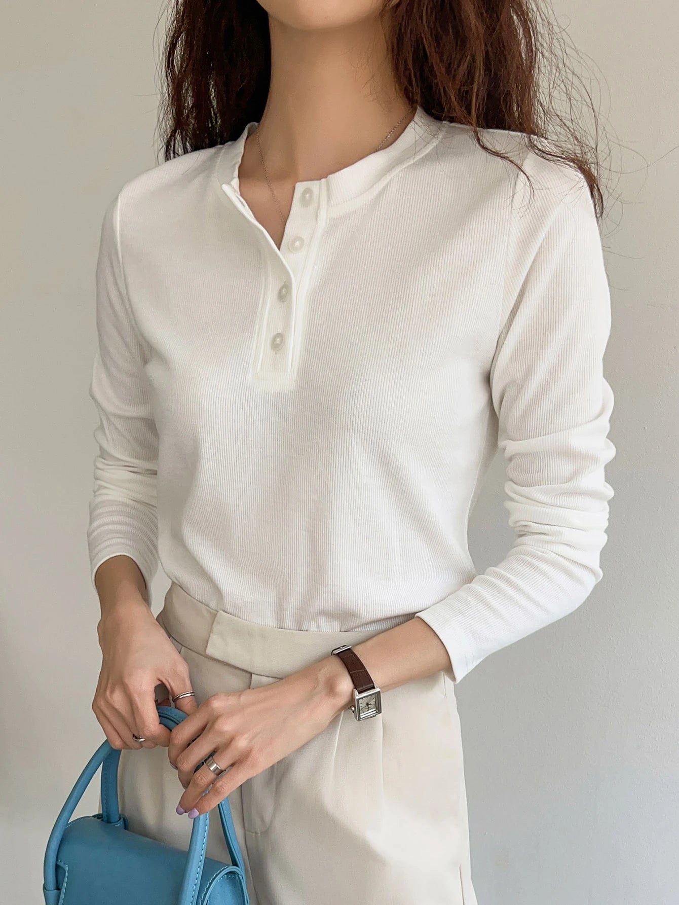 Women's Semi-Open Collar Fitted Long Sleeve T-Shirt