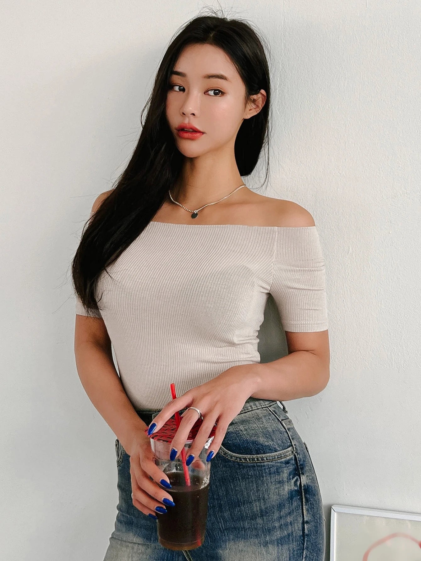 Off Shoulder Solid Tee,Crop Tops