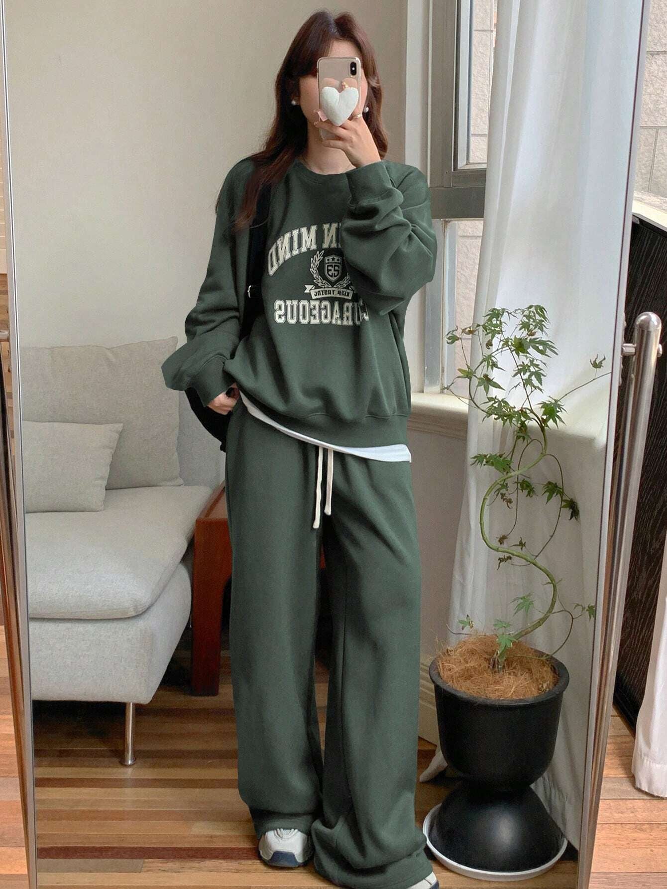 Casual Letter Printed Crew Neck Raglan Sleeve Sweatshirt And Sweatpants Set