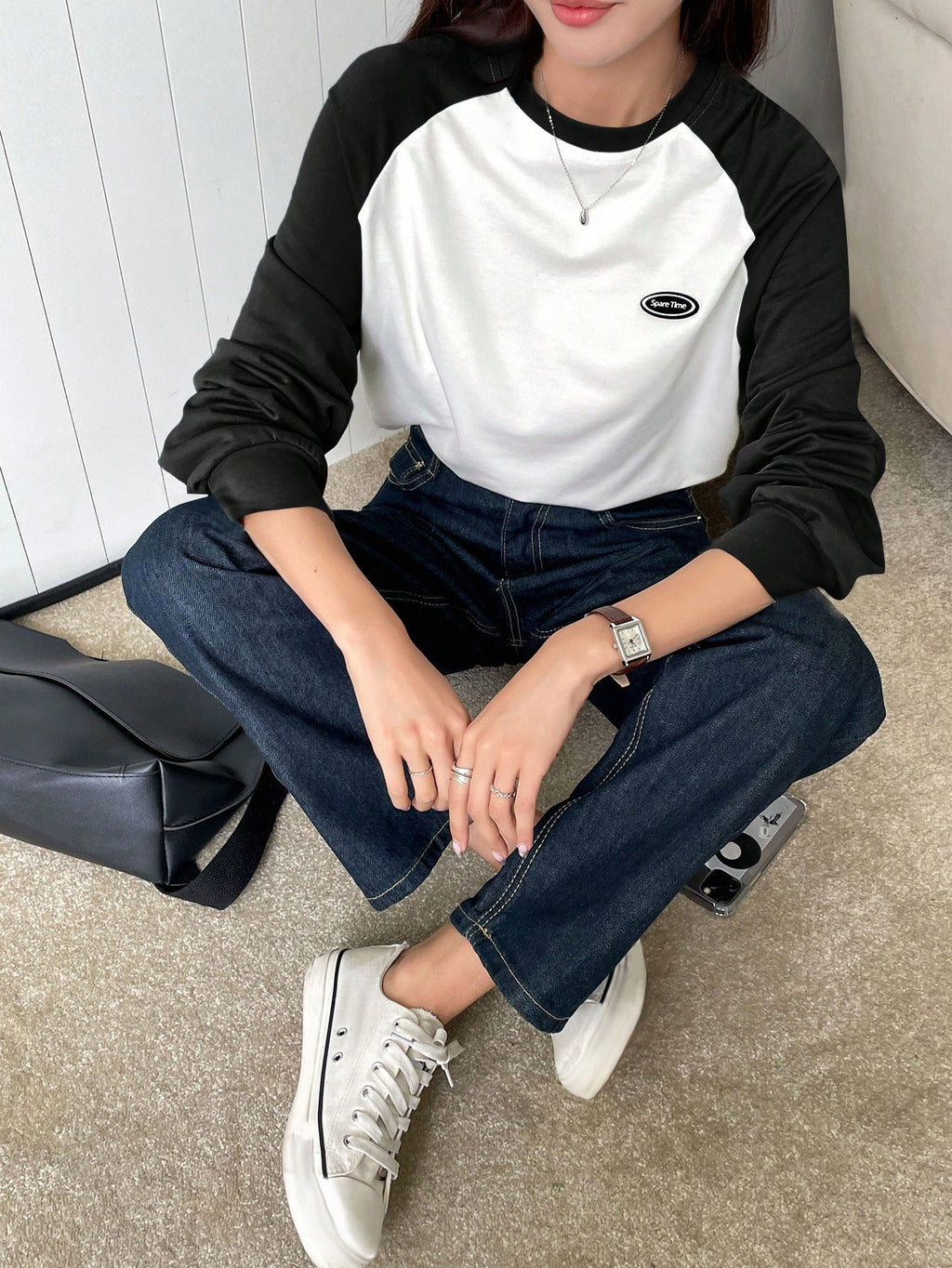 Letter Patched Colorblock Raglan Sleeve Tee