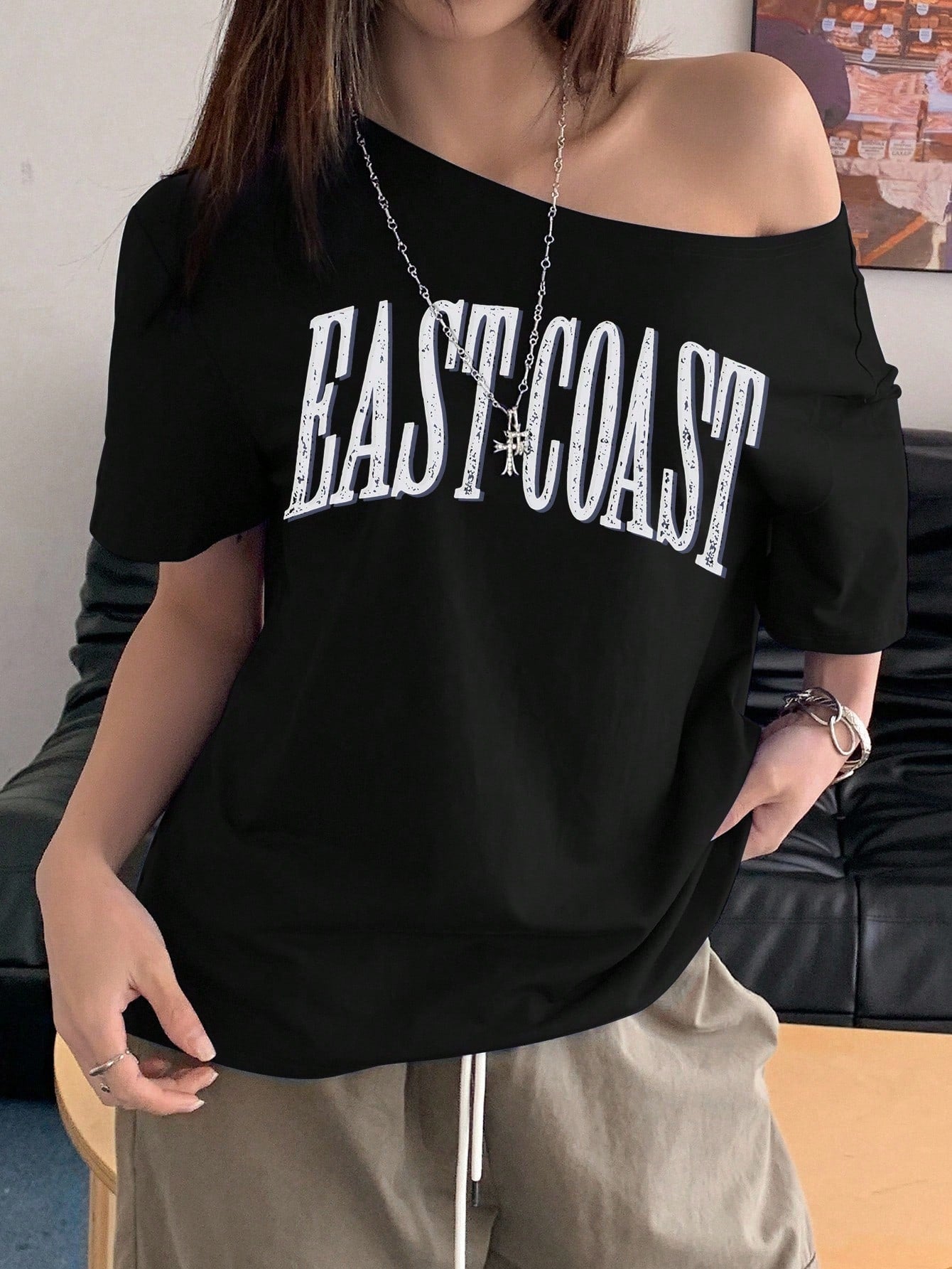 Off-Shoulder Short Sleeve Letter Printed Casual T-Shirt Graphic Tees Women Tops