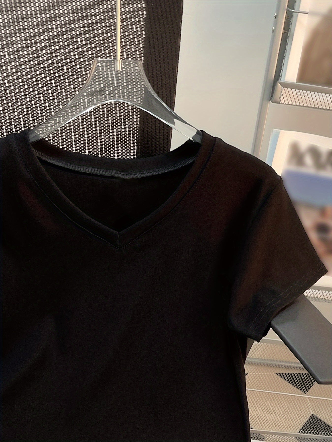 Women's Elegant V-Neck Short Sleeve T-Shirt