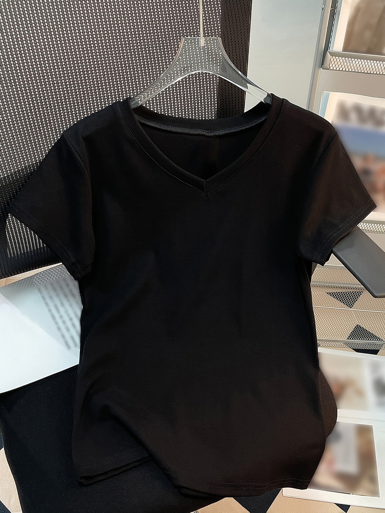 Women's Elegant V-Neck Short Sleeve T-Shirt