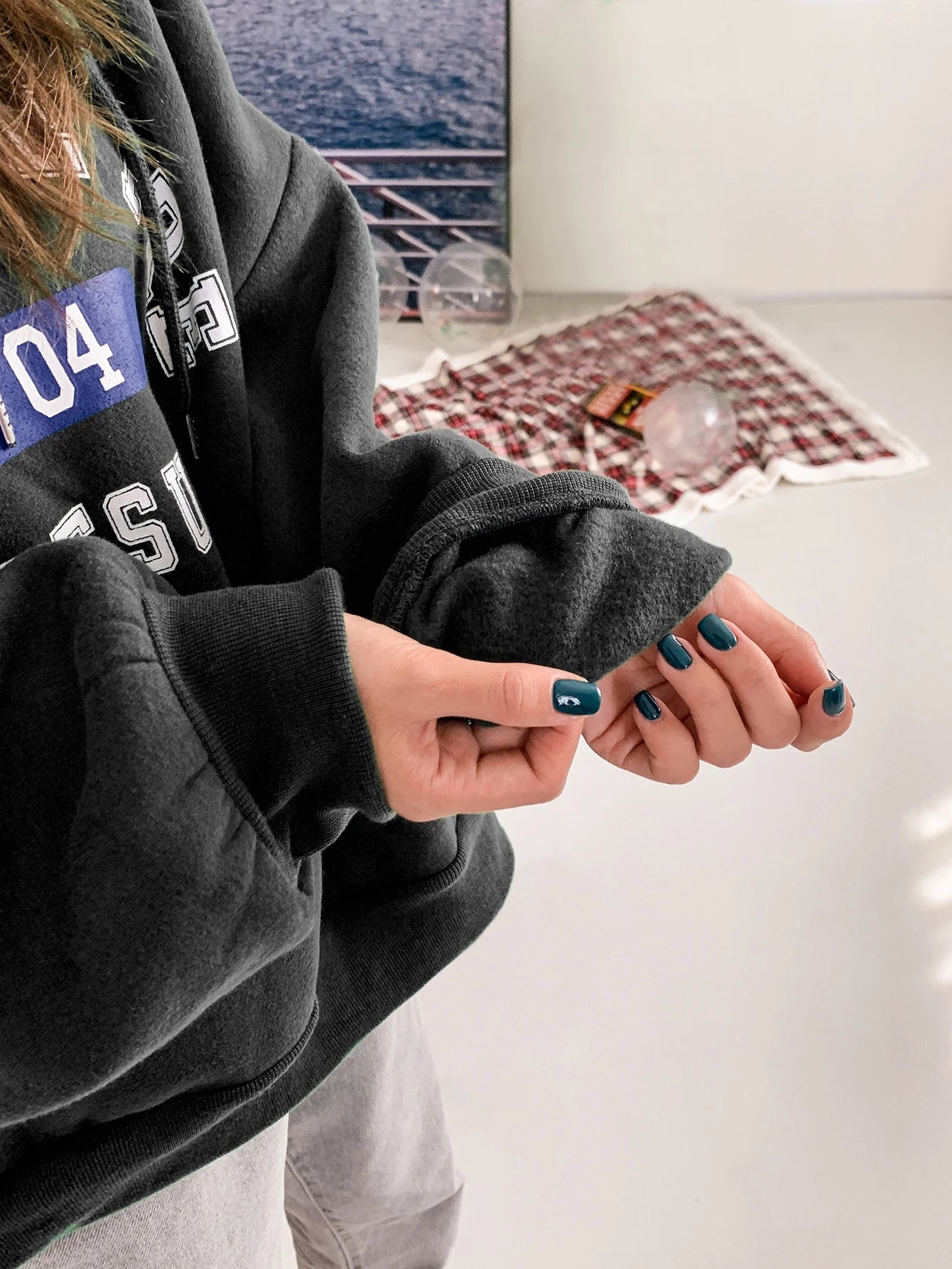 Letter Graphic Big Pocket Drawstring Thermal Hoodie