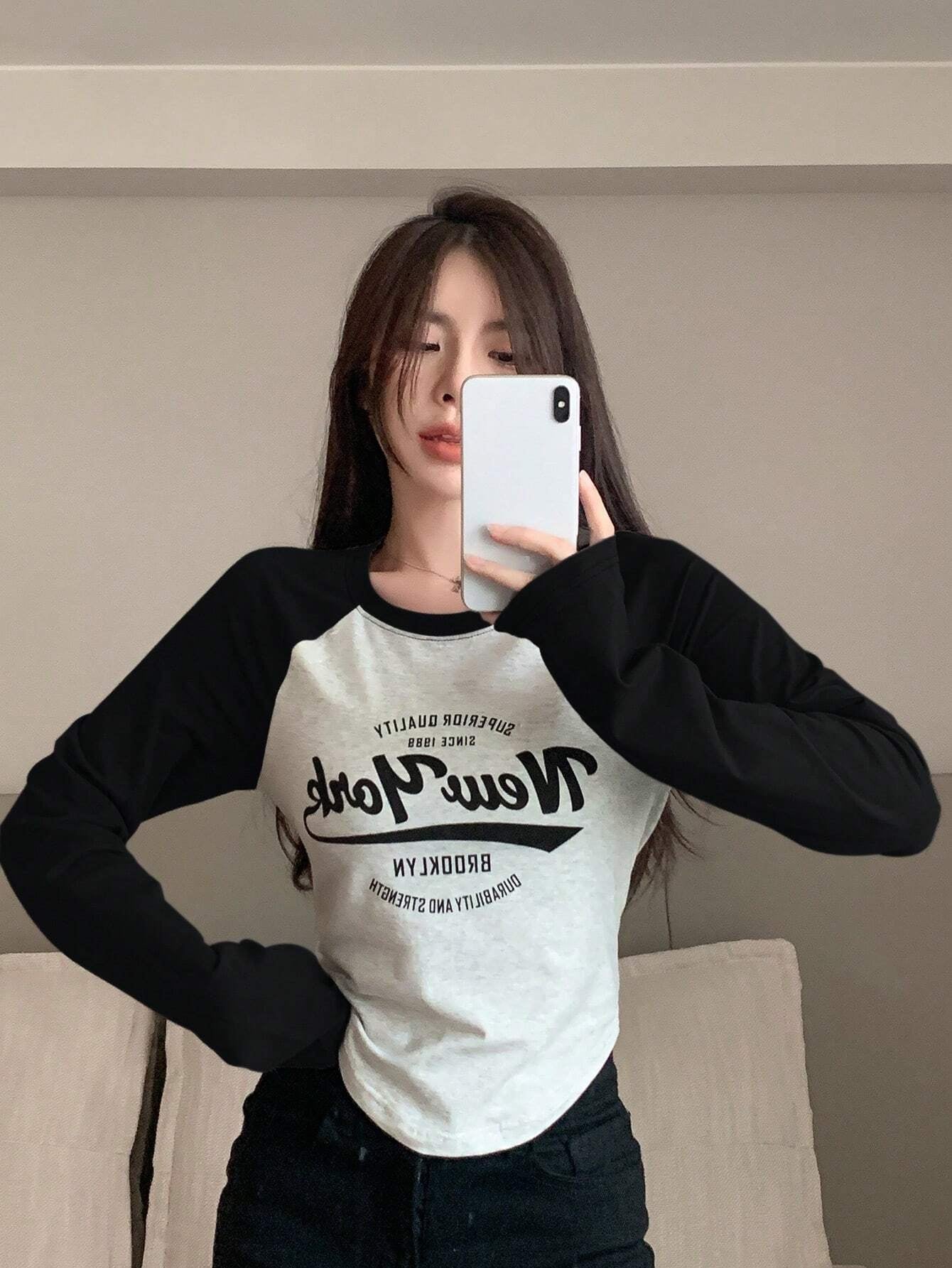 Contrast Raglan Sleeve Letter Graphic Curved Hem Tee