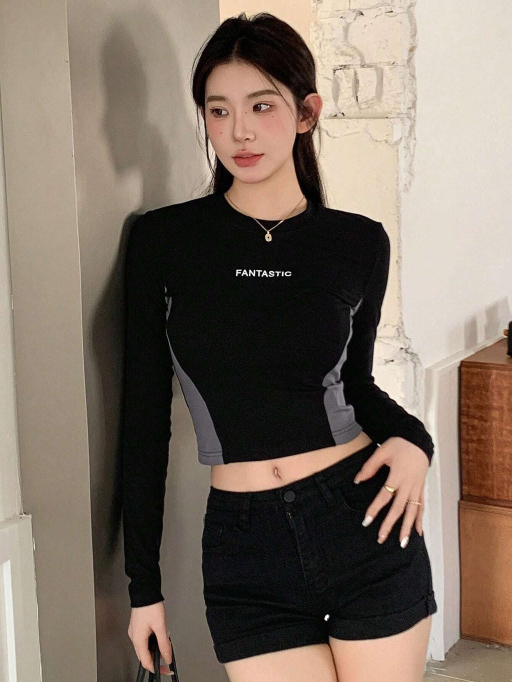 Colorblock Letter Printed T-Shirt