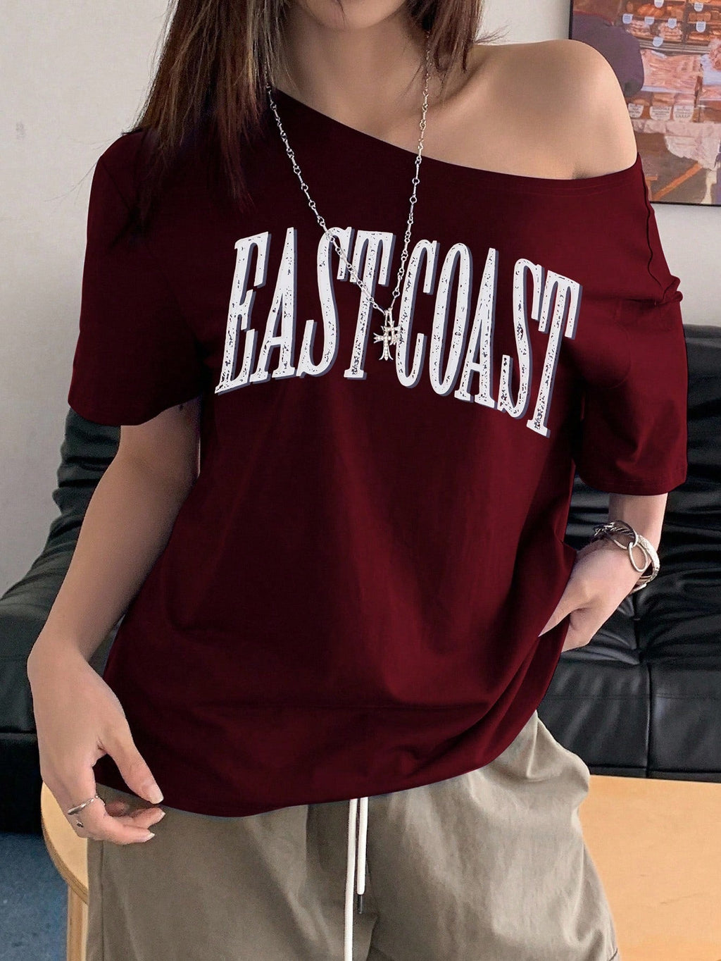 Off-Shoulder Short Sleeve Letter Printed Casual T-Shirt Graphic Tees Women Tops