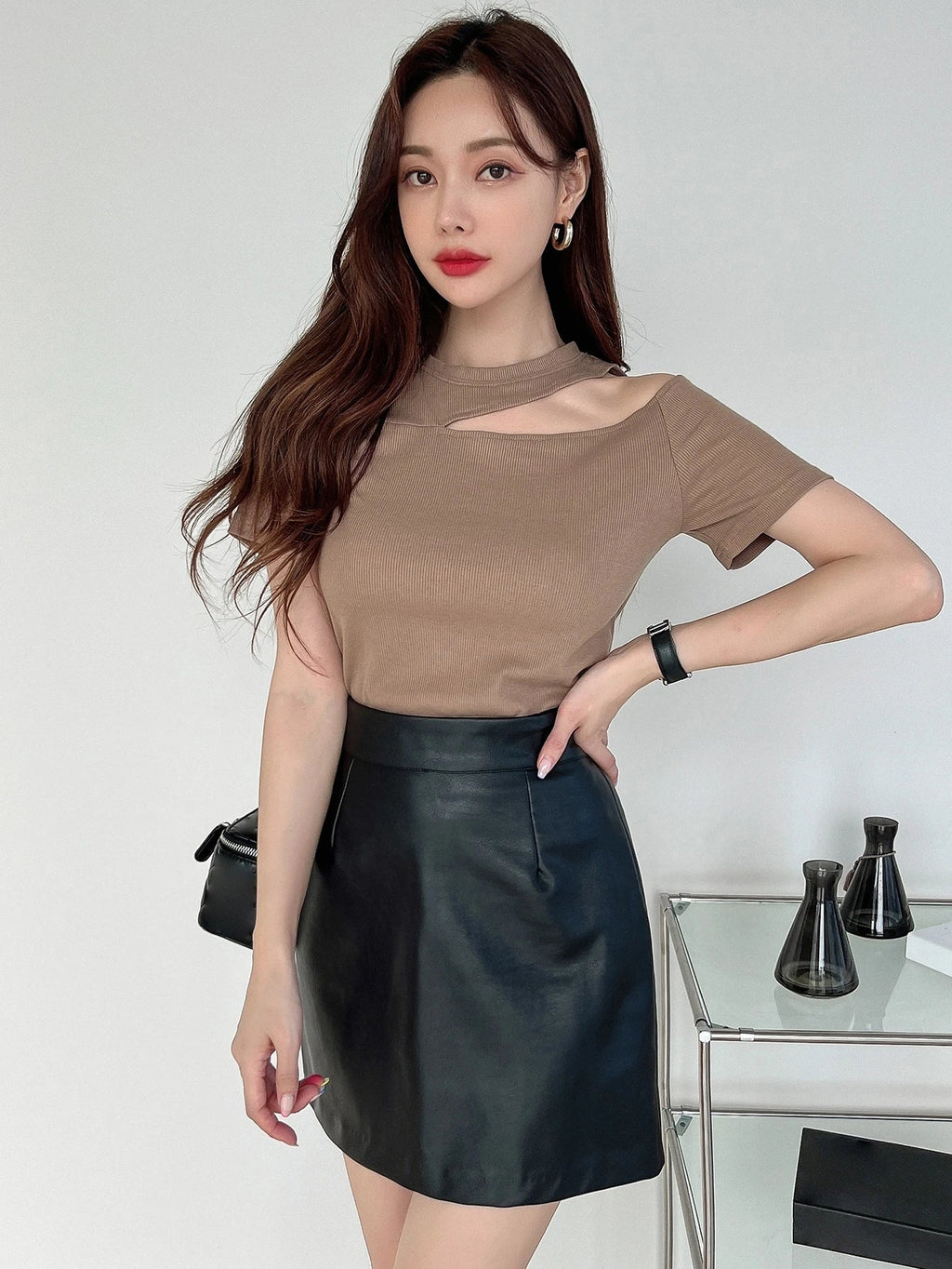 Cut Out Rib-knit Tee