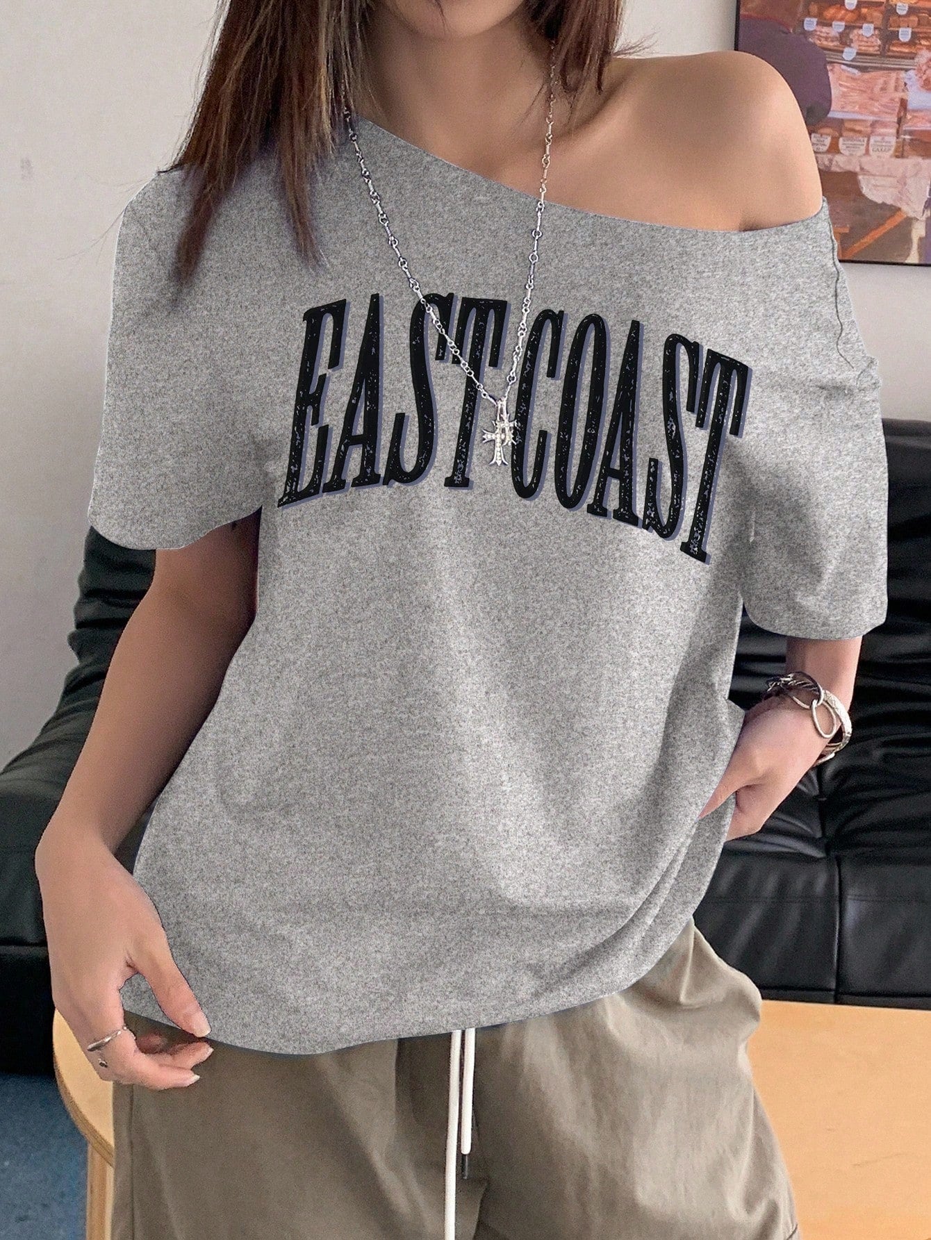 Off-Shoulder Short Sleeve Letter Printed Casual T-Shirt Graphic Tees Women Tops
