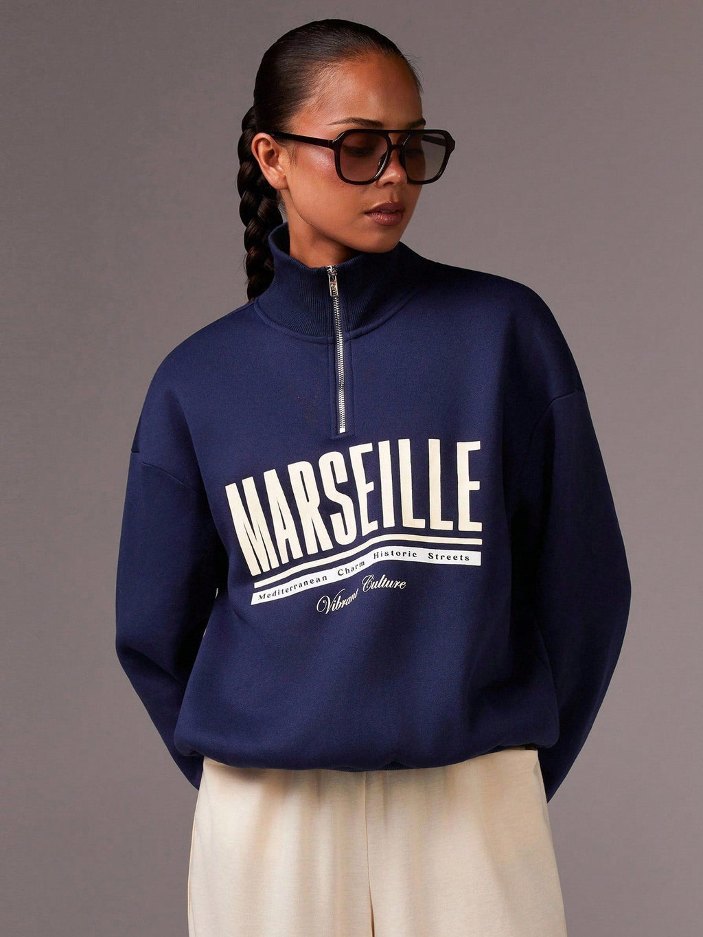 Quarter-Zip Stand Collar Sweatshirt with Casual Letter Print for Fall/Winter