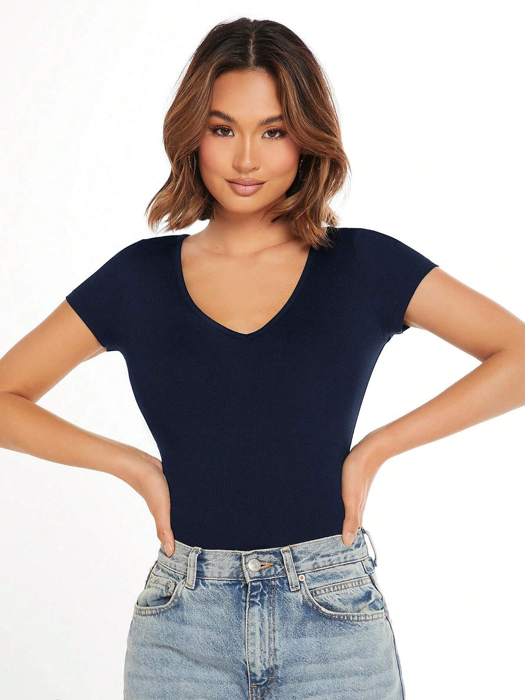 V-Neck Short Sleeve Solid Color Slim Fit Casual Tee