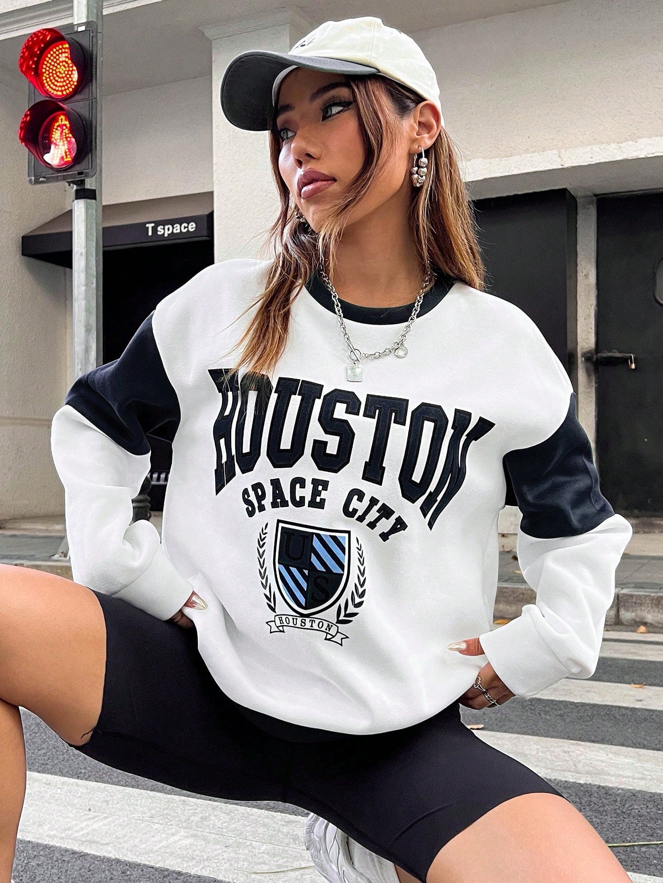 Letter Graphic Colorblock Drop Shoulder Sweatshirt