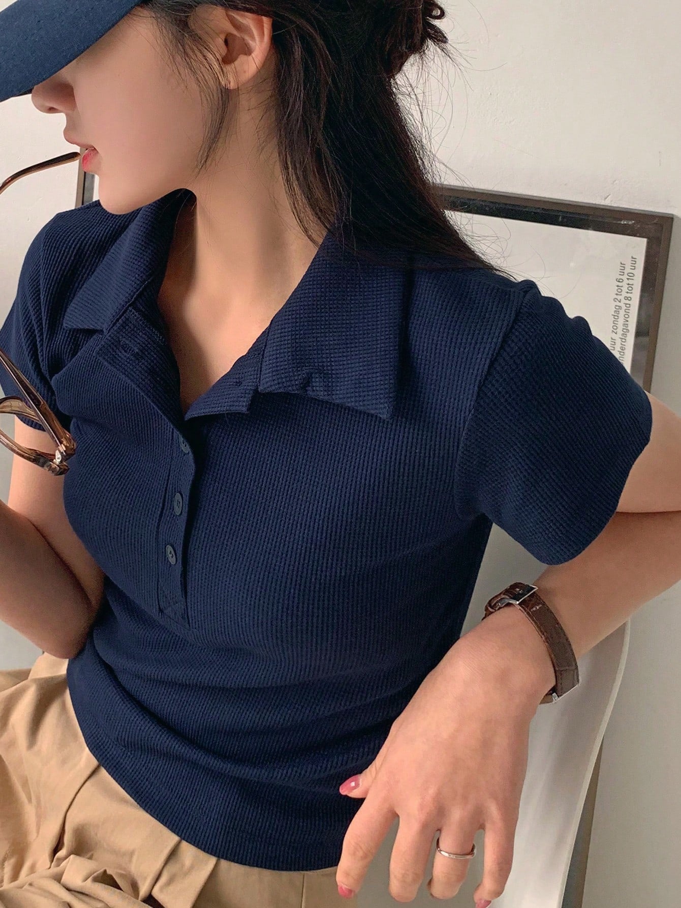 Collared Half-Zip Form-Fitting Short Sleeve T-Shirt