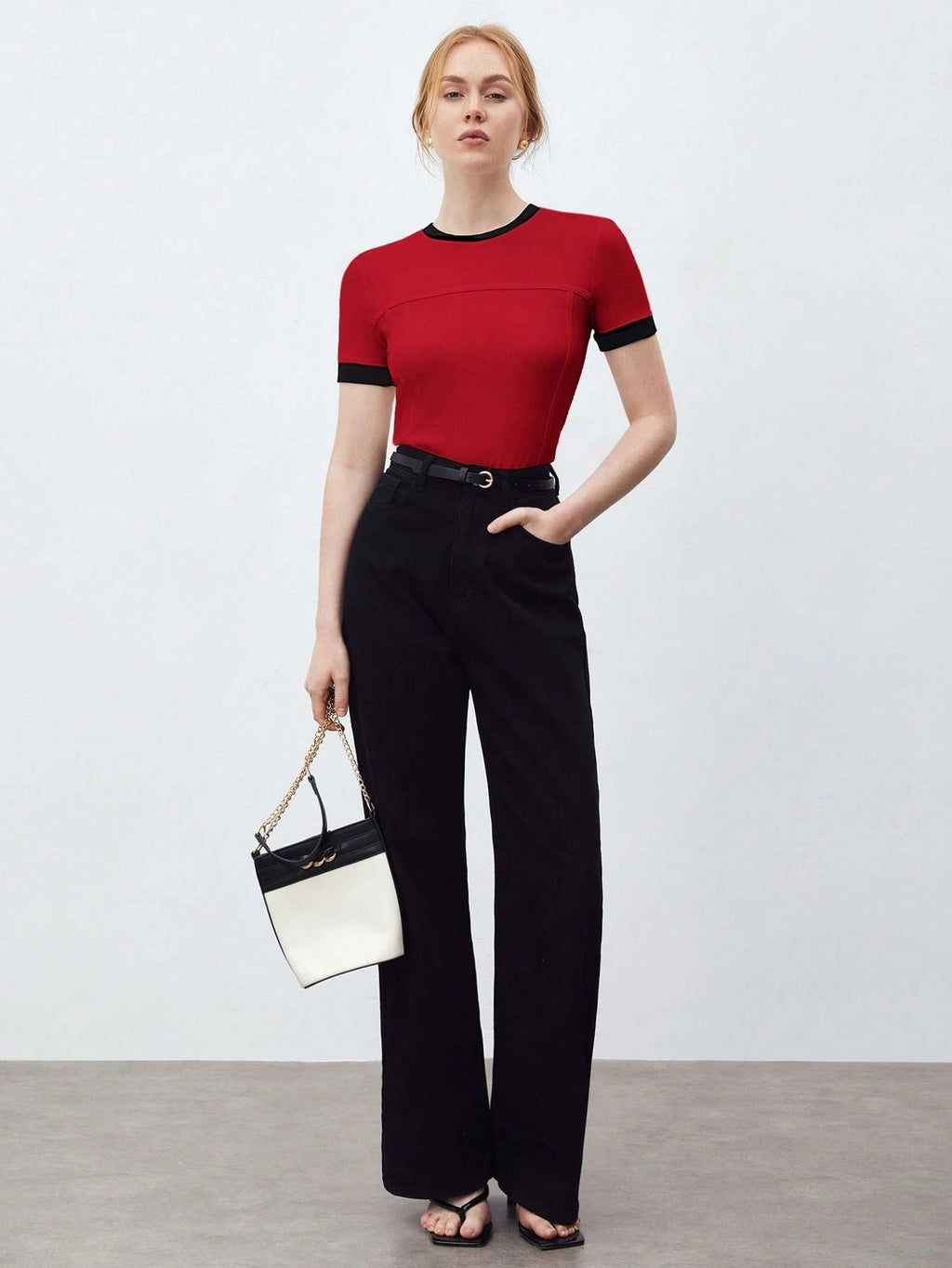 Contrast Trim Round Neck Short Sleeve T-Shirt