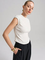 Ontre Urban Commuter White Knit Top, Short Sleeve Crew Neck T-Shirt