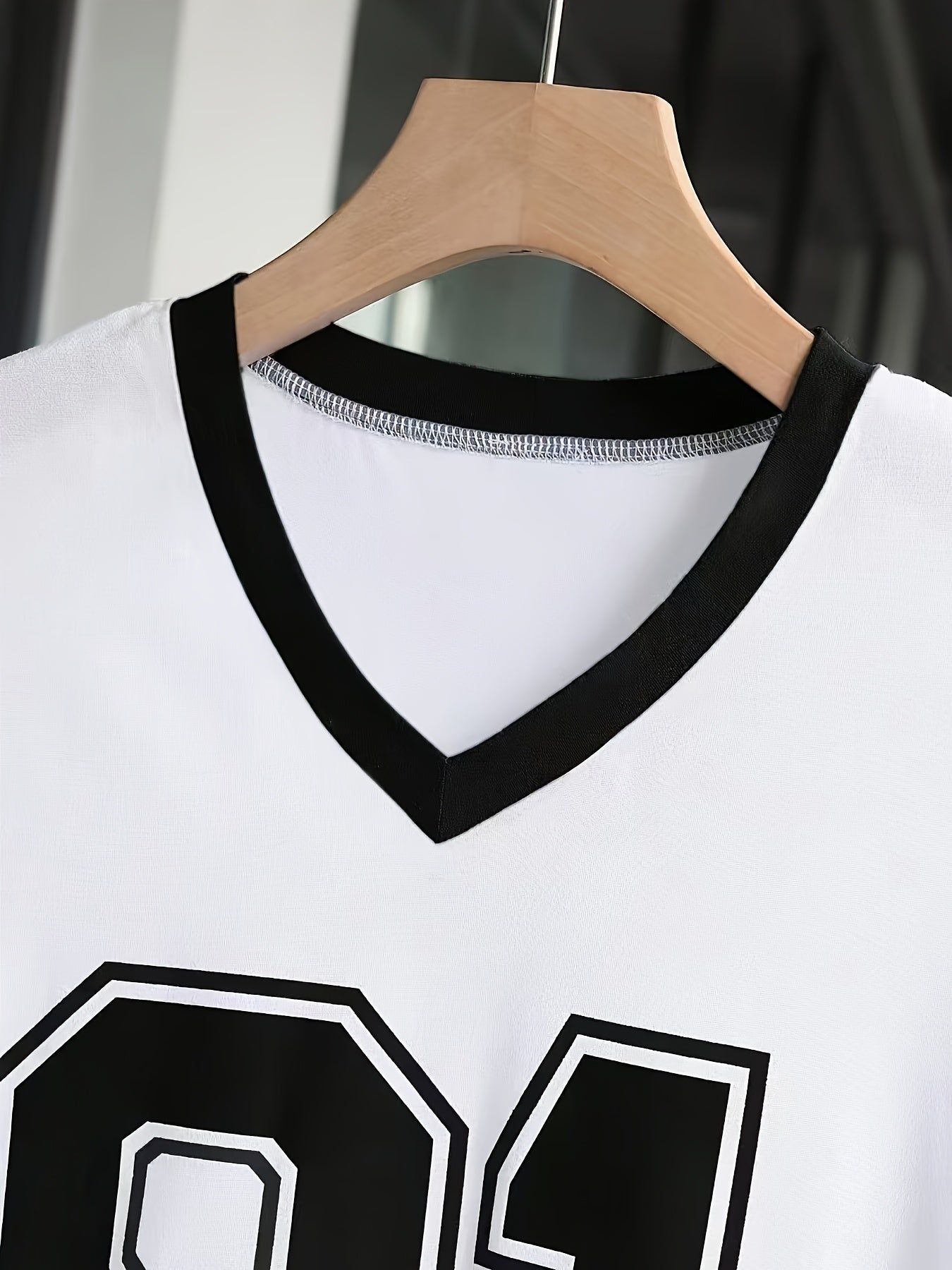 Casual V-Neck Short Sleeve T-Shirt with Bold '91' Digital Print - White & Black Contrast