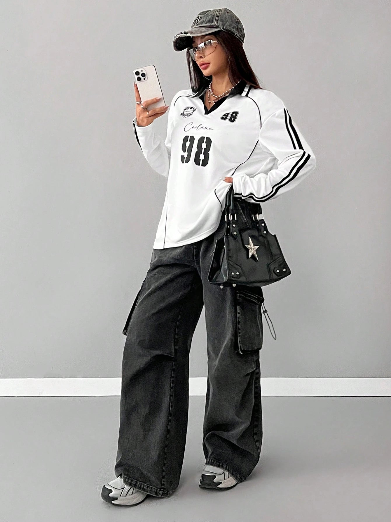 Sportswear Graphics White Over Size Long Sleeve Jersey T-Shirt