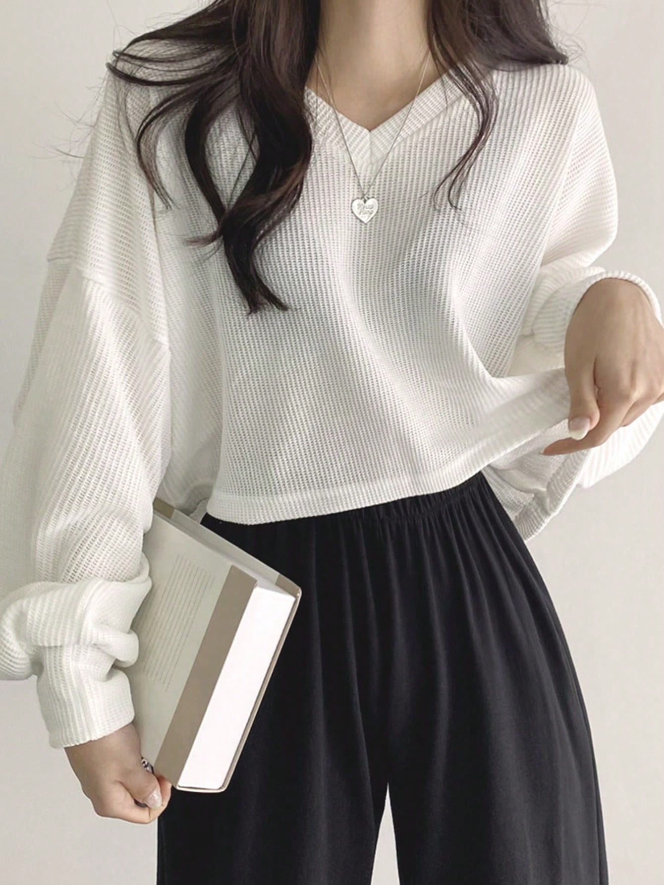 Solid Color V-Neck Dropped Shoulder Long Sleeve Loose Casual T-Shirt